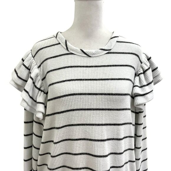 EVEREVE Ruffle Puff Sleeve Stripe Knit Sweater Top Black White size Large - Picture 4 of 9